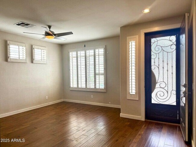 Building Photo - 191 W Beechnut Pl