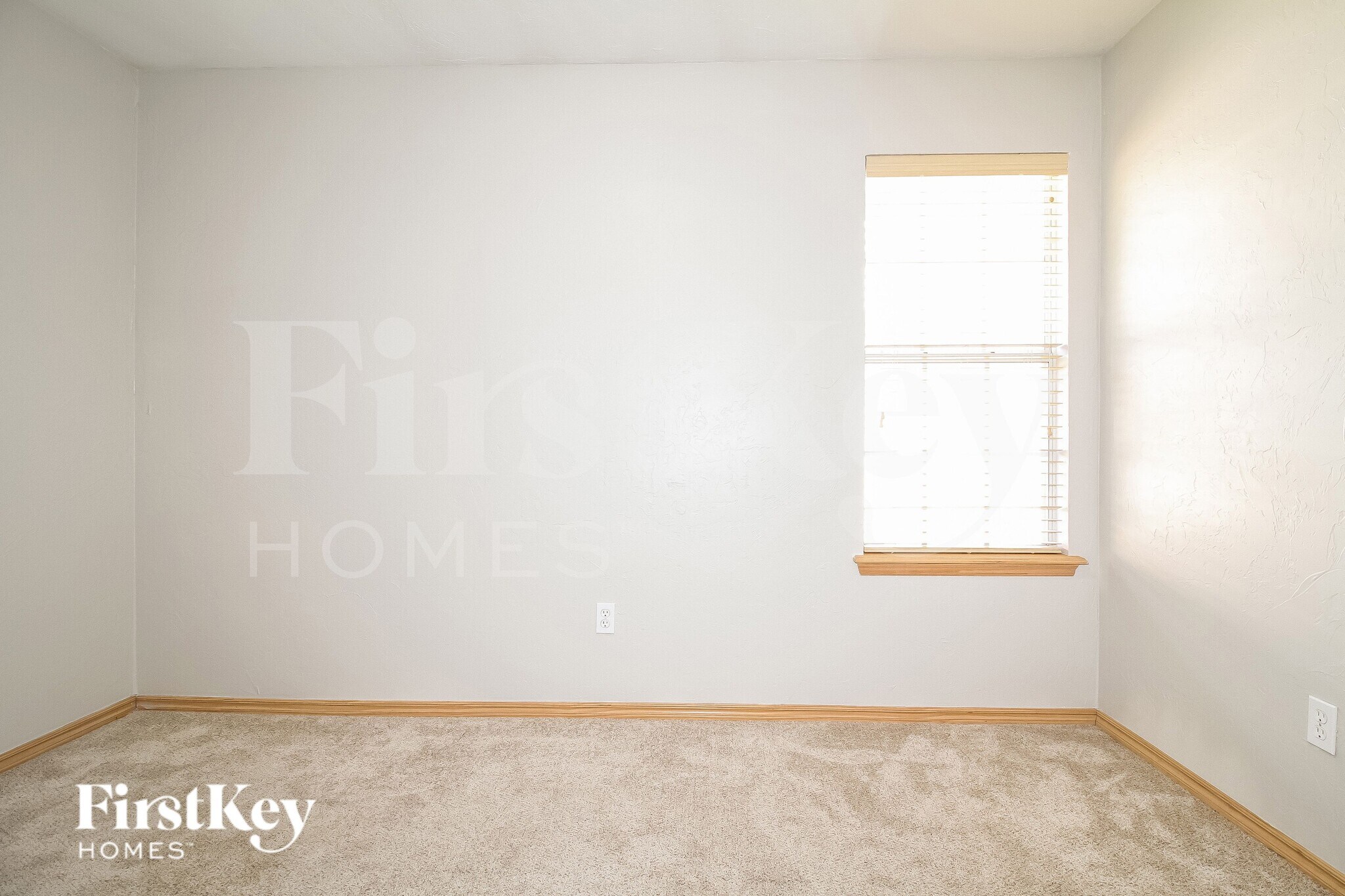 Building Photo - 732 Taber Ln
