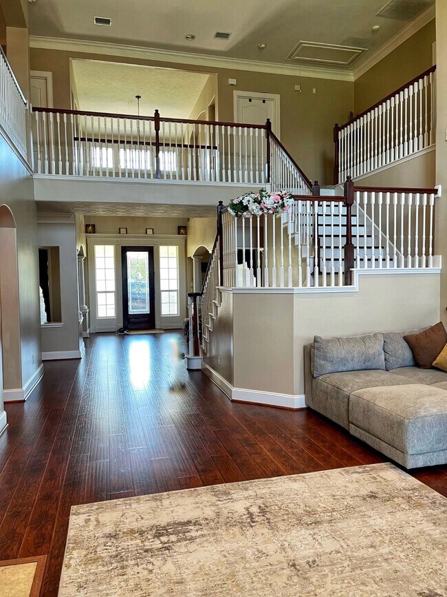 Building Photo - 26210 Cloverland Park Ln