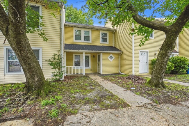 Building Photo - 5208 Richard Rd