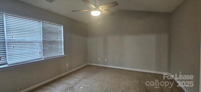 Building Photo - 6807 Juniper Tree St