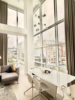 Building Photo - 207 King St