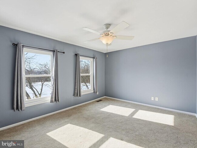 Building Photo - 5854 Orchard Hill Ct