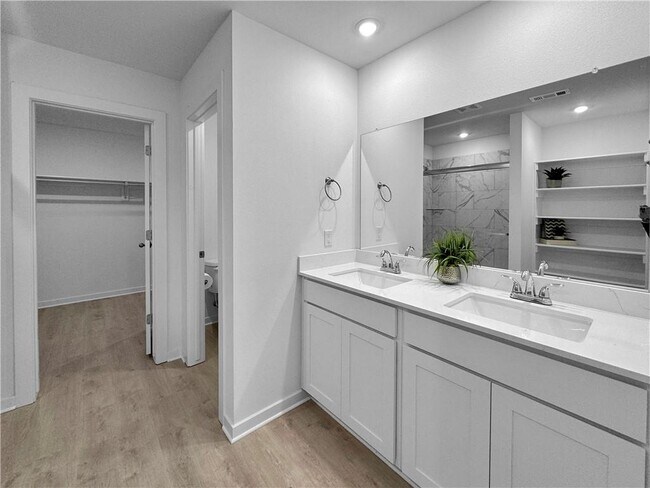 Building Photo - 2734 N Snowball Dr