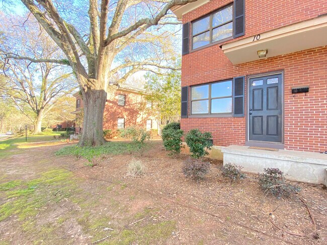 Building Photo - Faris Ridge Condominiums