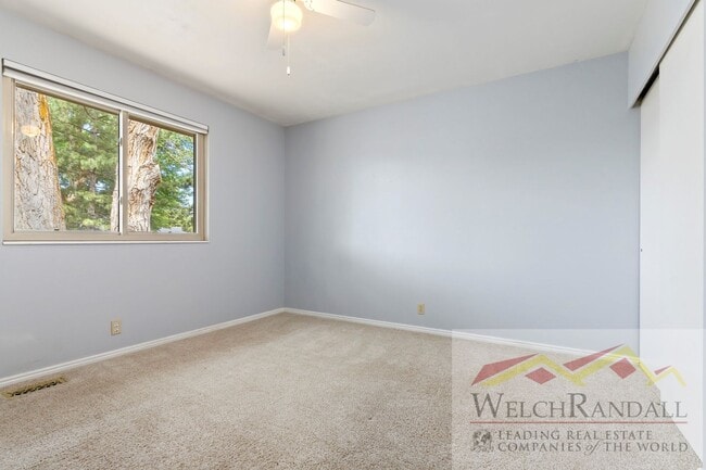 Building Photo - Cozy & Beautiful 4-Bed, 2-Bath Sandy Home ...