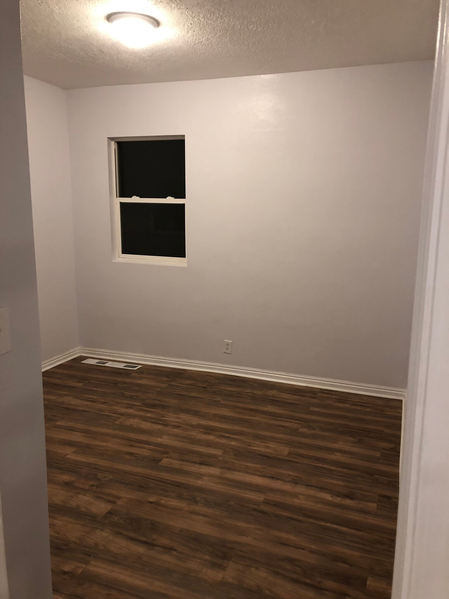 Building Photo - 873 w 300 s