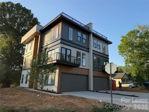 Building Photo - 212 S Smallwood Pl