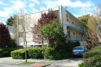 Building Photo - 2120 Grant St