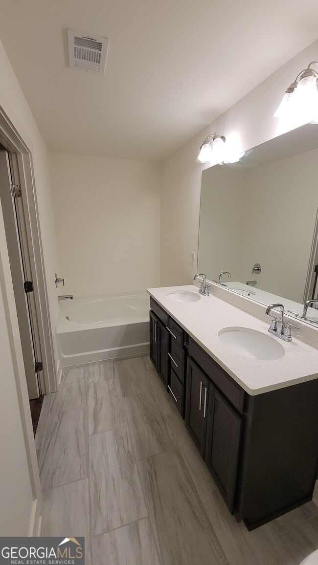 Building Photo - 6372 Princeton Ridge Dr