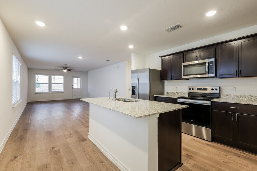 Building Photo - 10223 Monte Carmel Pl