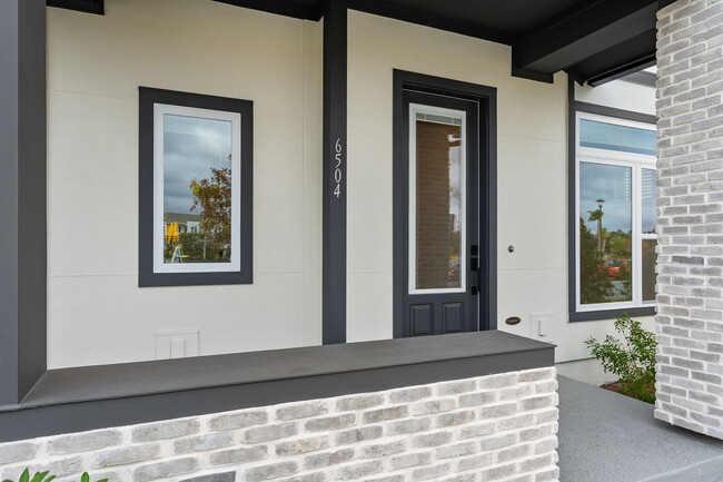 Building Photo - 6504 Barnstorm Wy