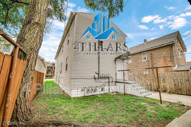 Building Photo - 1120 W 150th St