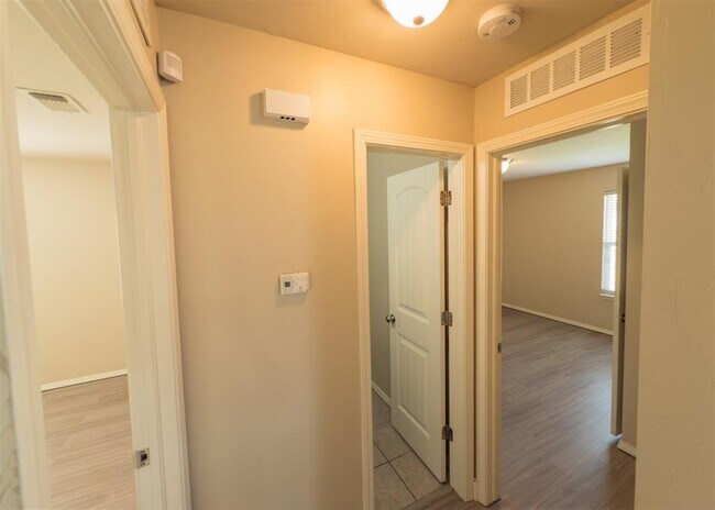 Building Photo - 2701 NW 185th St