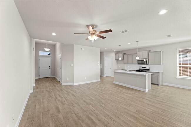 Building Photo - 14405 Antlia Dr