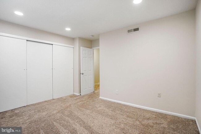 Building Photo - 217 Oberlin Terrace