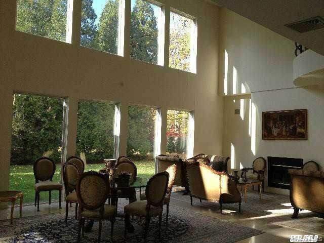 Building Photo - 67 Parkway Dr