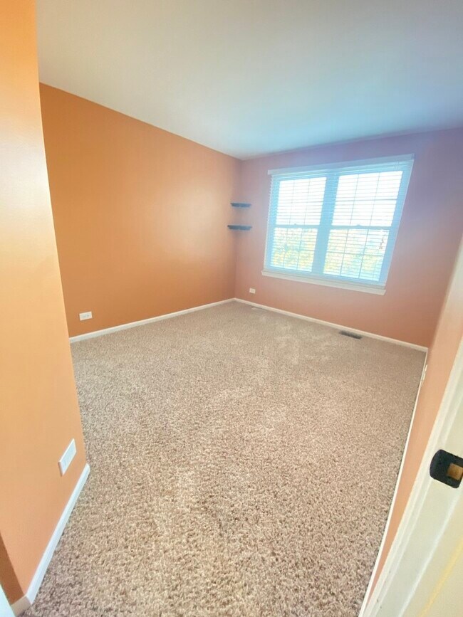 Building Photo - 1213 Pennsbury Ln