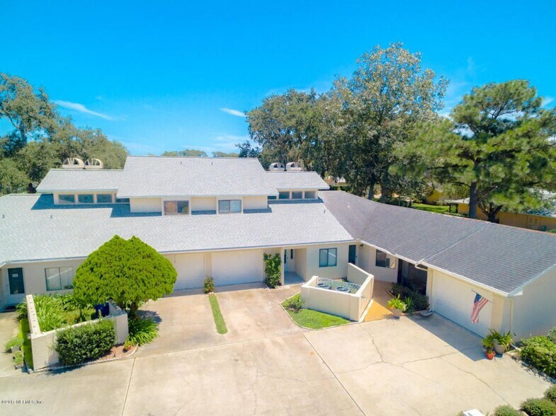Building Photo - 172 La Pasada Cir S