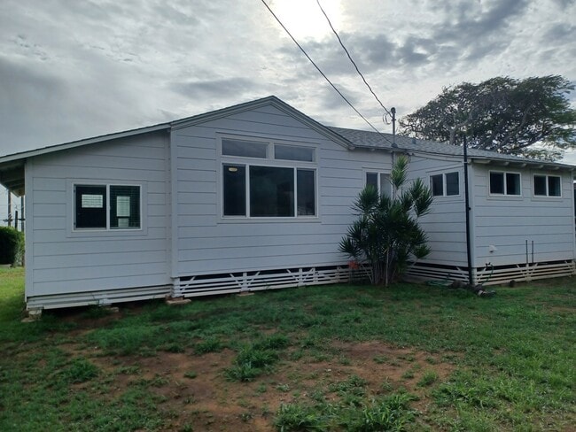 Building Photo - 205 Naniloa Dr