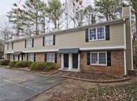Building Photo - 719 Burnt Creek Dr NW