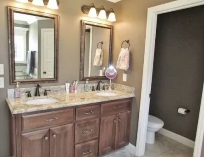 Building Photo - Spacious 4-Bedroom Home with Modern Upgrad...