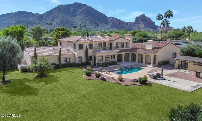 Building Photo - 6032 E Lincoln Dr