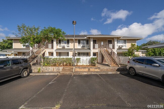Building Photo - Available now!  3-bedroom, 2-bath, 2 parking Townhome in Mililani Mauka