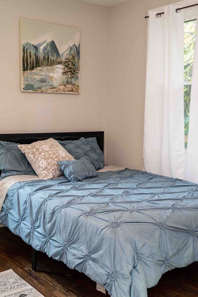 Building Photo - 324 Stockton St