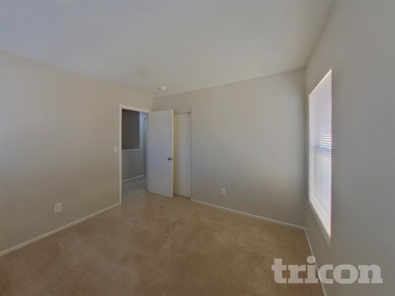 Building Photo - 1251 Golden Apple St