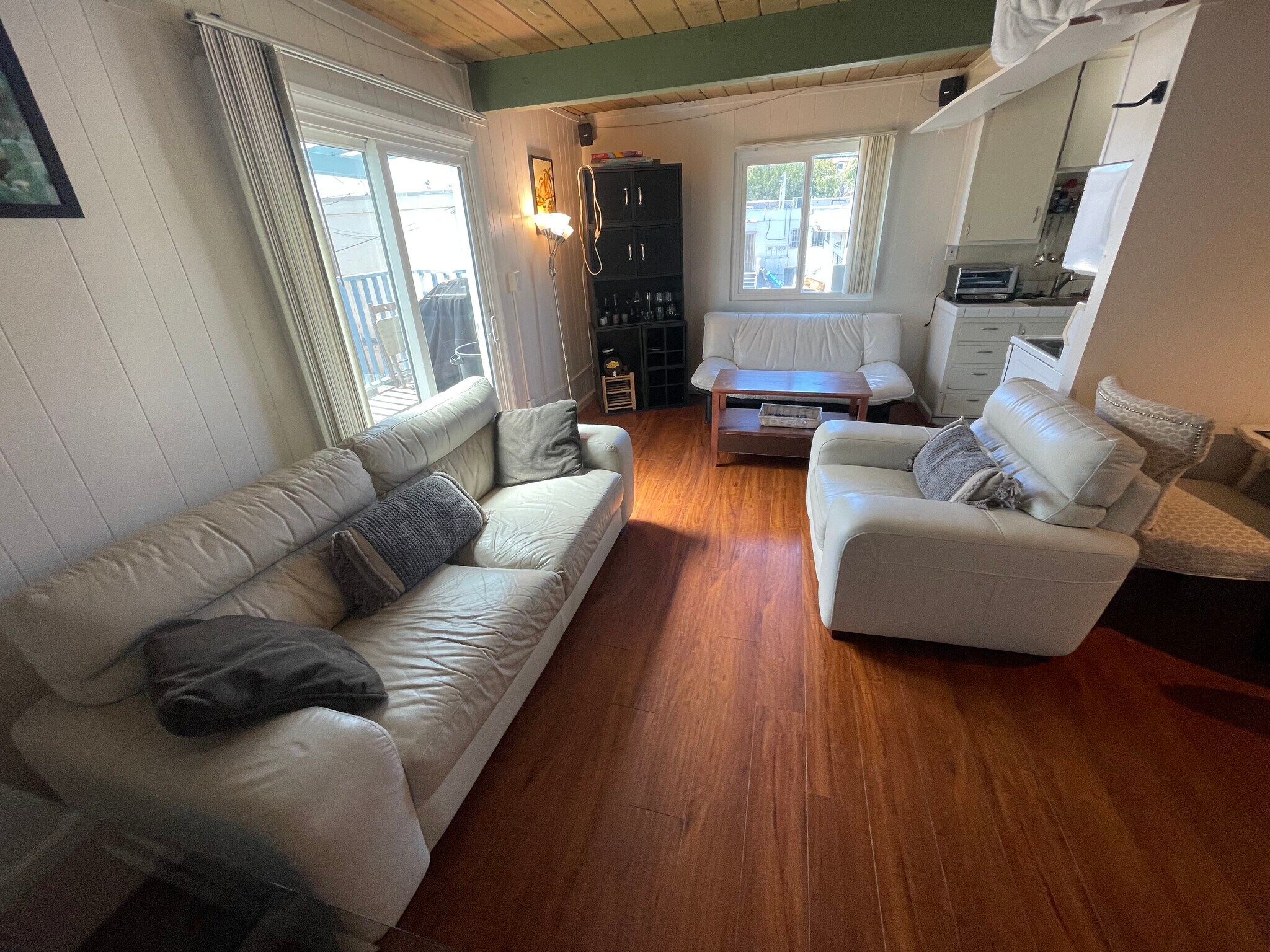 Building Photo - 1812 Hornblend St