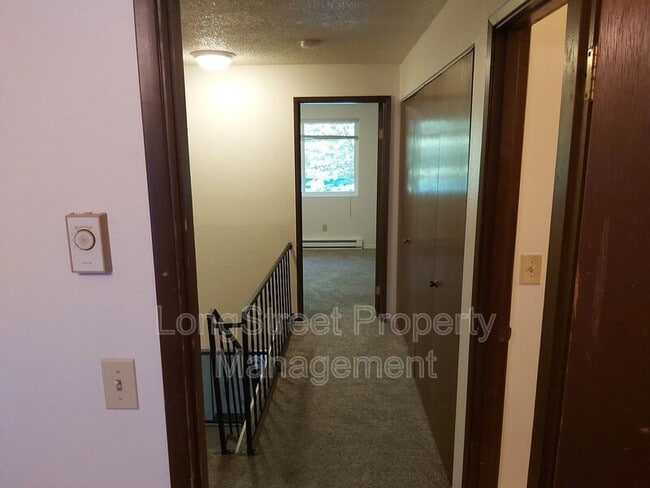 Building Photo - 3151 N Shore Dr SE