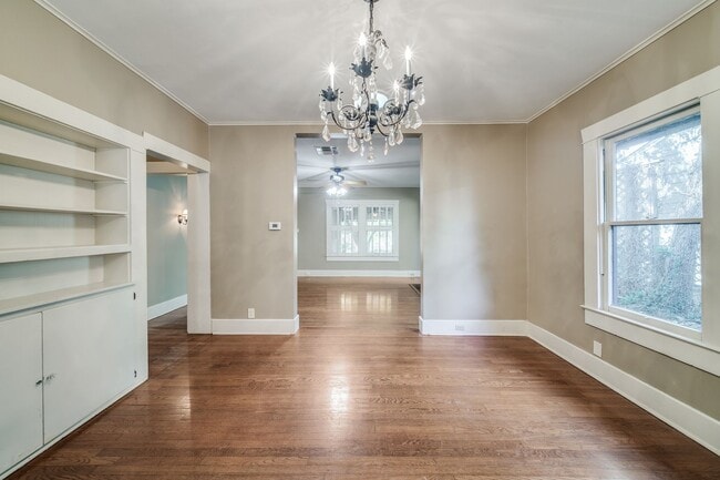 Building Photo - BEAUTIFUL HOME IN BLUEBONNET HILLS, ALAMO HEIGHTS