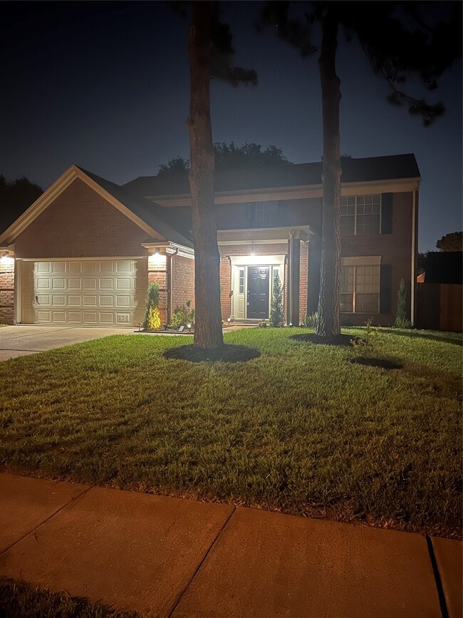 Building Photo - 10018 Storm Meadow Dr