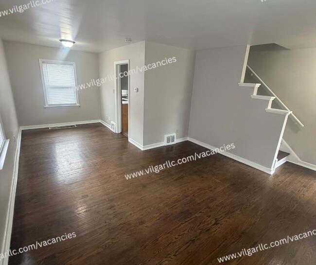 Building Photo - 8137-8137 Hohman Ave