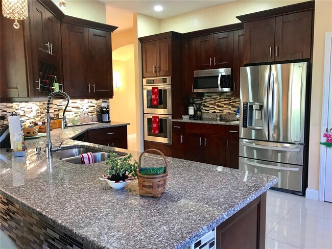 Building Photo - 6273 Donnington Ct
