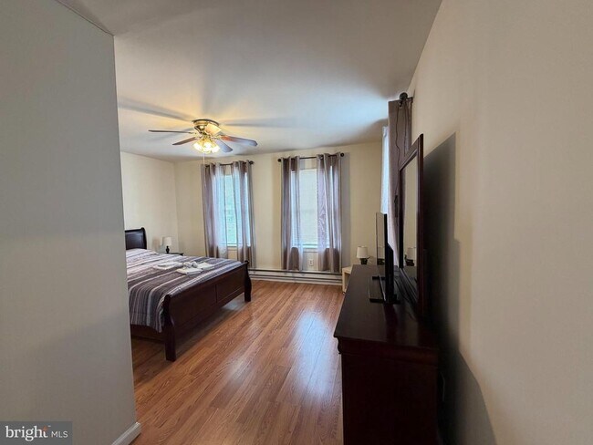 Building Photo - 7103 Rising Sun Ave