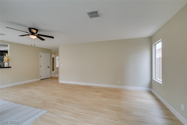 Building Photo - 821 Long Branch Dr