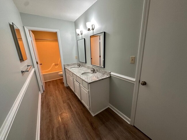 Building Photo - Charming 2 Bed/2 Bath Condo - Mallard Head Subdivision - Spacious Deck - Fireplace - Community Pool