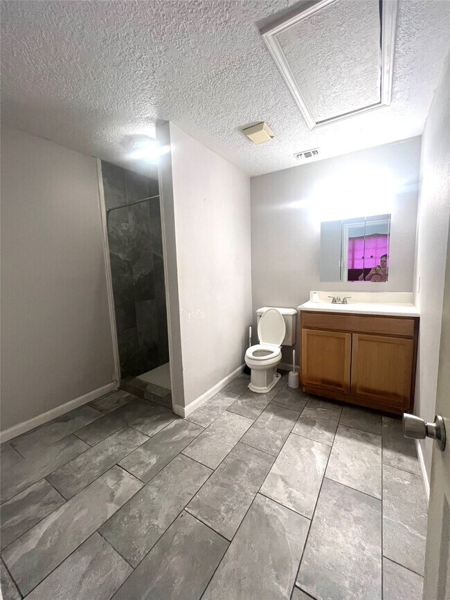 Building Photo - 10515 Sagewind Dr