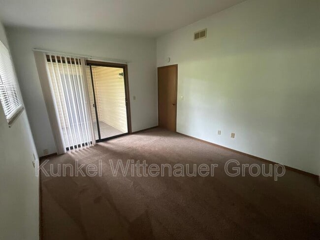 Building Photo - 57 Pepperwood Ct