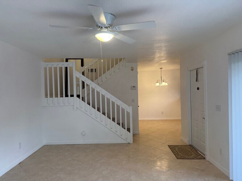 Building Photo - 8559 Boca Rio Dr