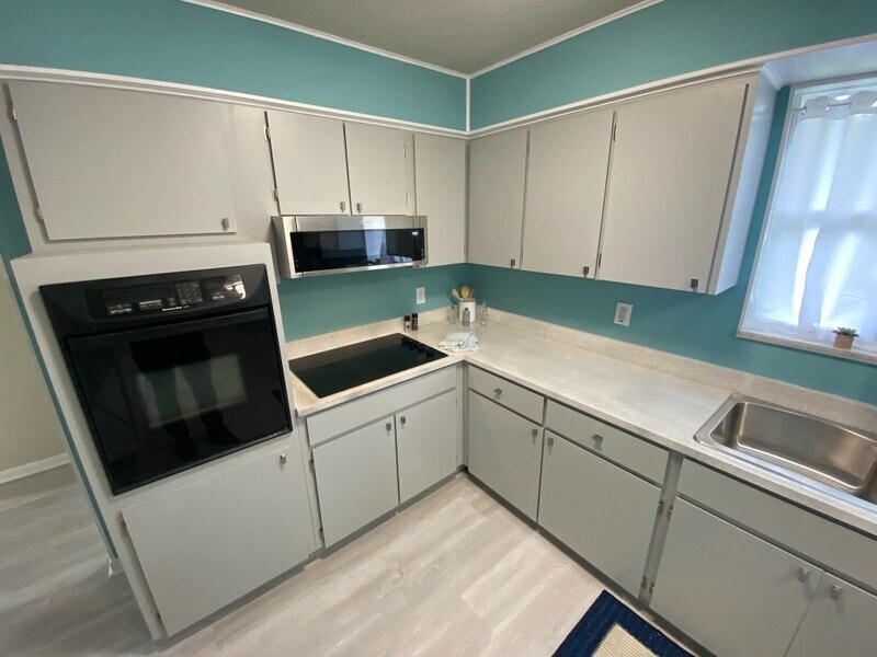 Building Photo - 3936 Oriole Ave