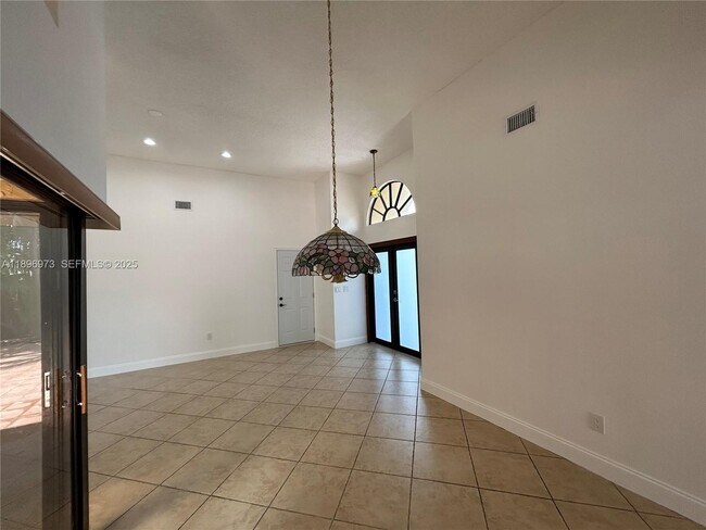 Building Photo - 8910 SW 4th Ln