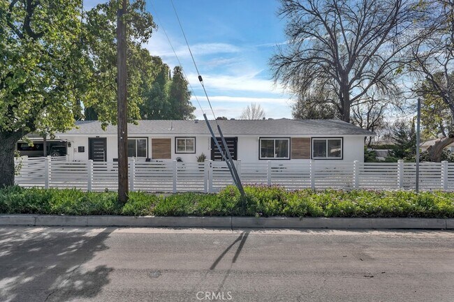 Building Photo - 22736 Schoolcraft St