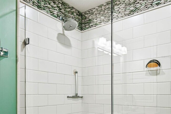 Building Photo - 16750 Gulf Blvd