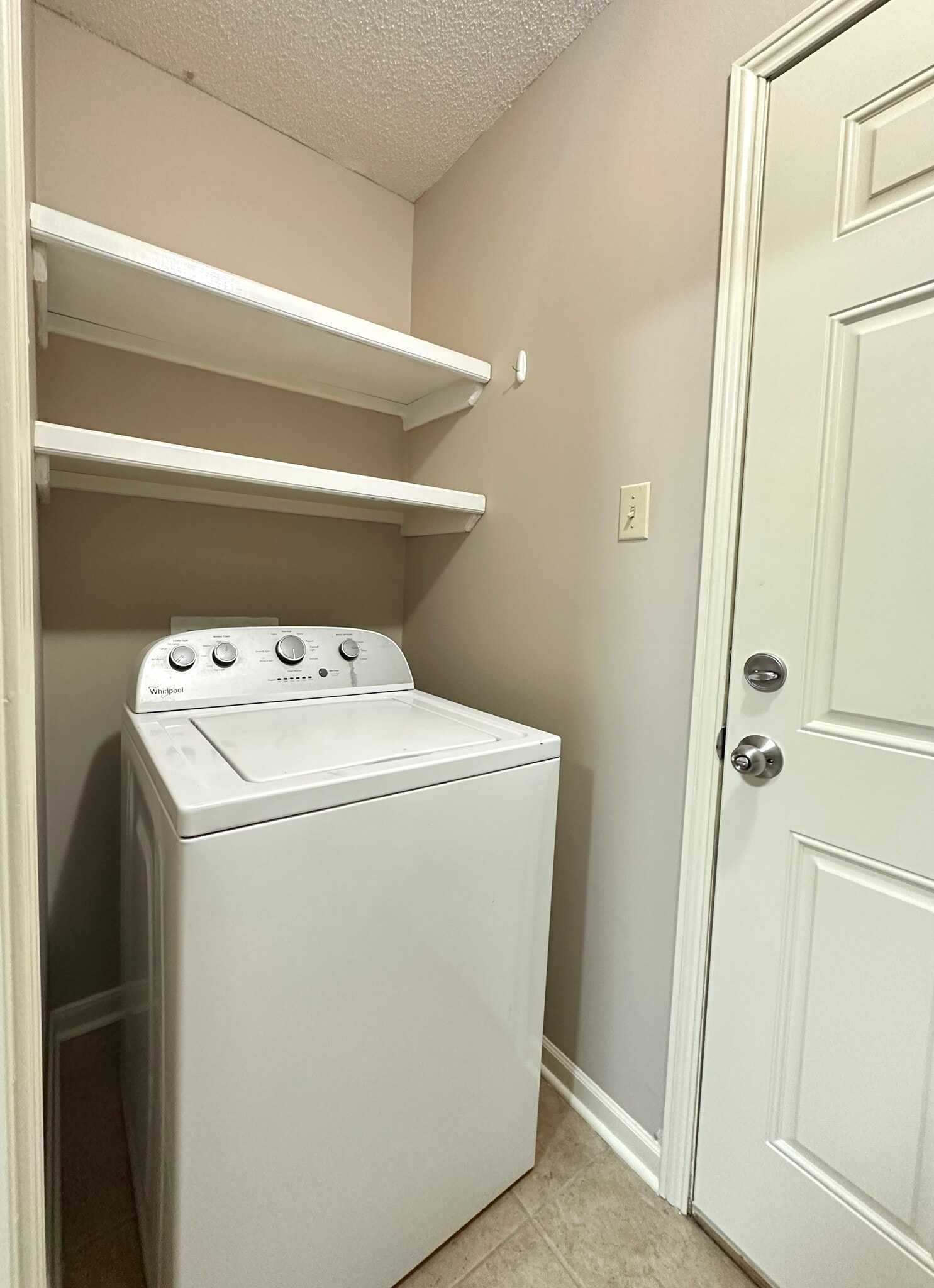 Utility - 304 S French Quarter Dr