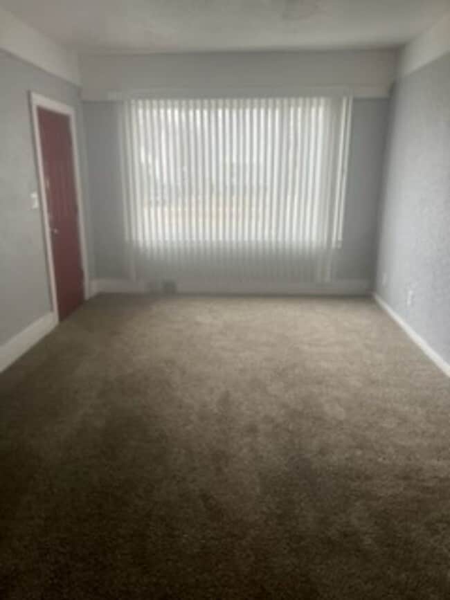 Building Photo - 3BR Home in Detroit