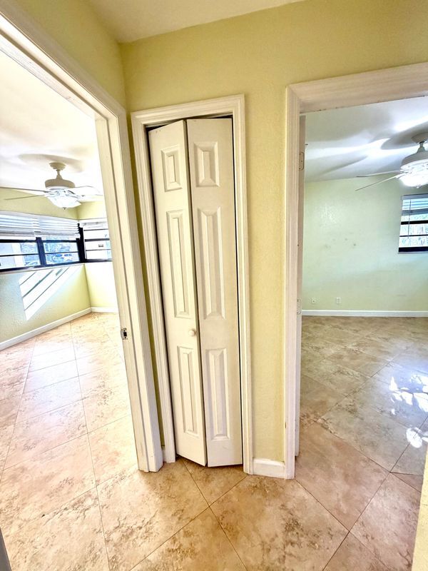 Building Photo - 1125 SE 6th Terrace