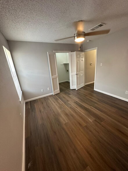 Building Photo - 700 Hercules Ln